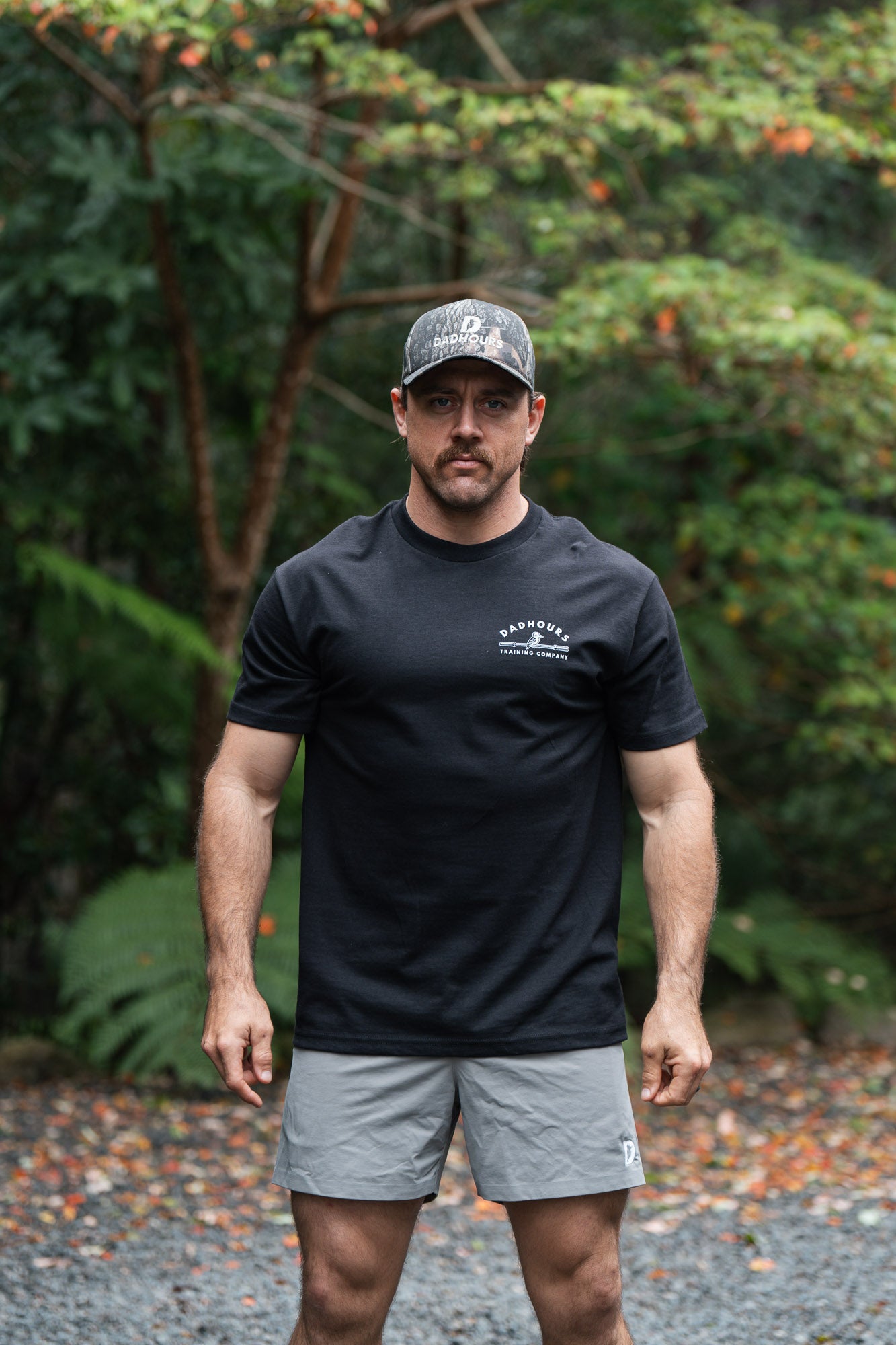 Everyday Relax Tee - Early bird black